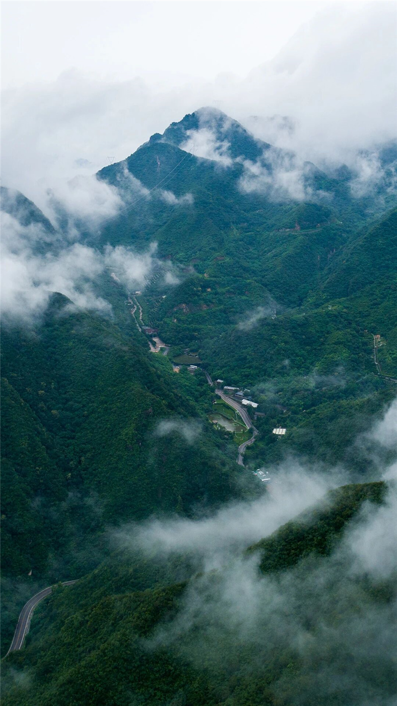 睡在云里